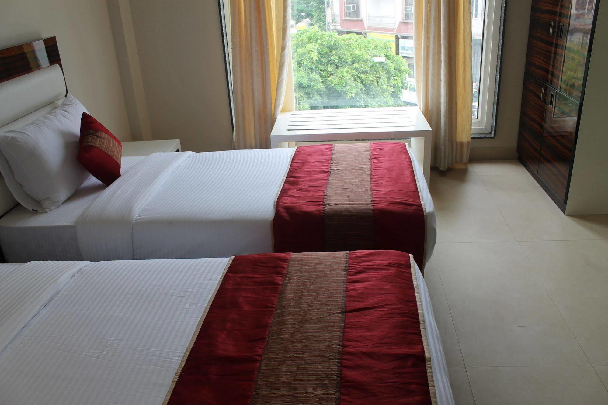 Hotel Gulnar Nové Dillí Pokoj fotografie